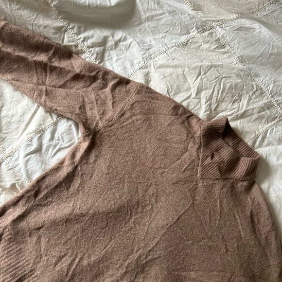 EUC Everlane The Cozy-Stretch Pullover - Picture 6 of 7